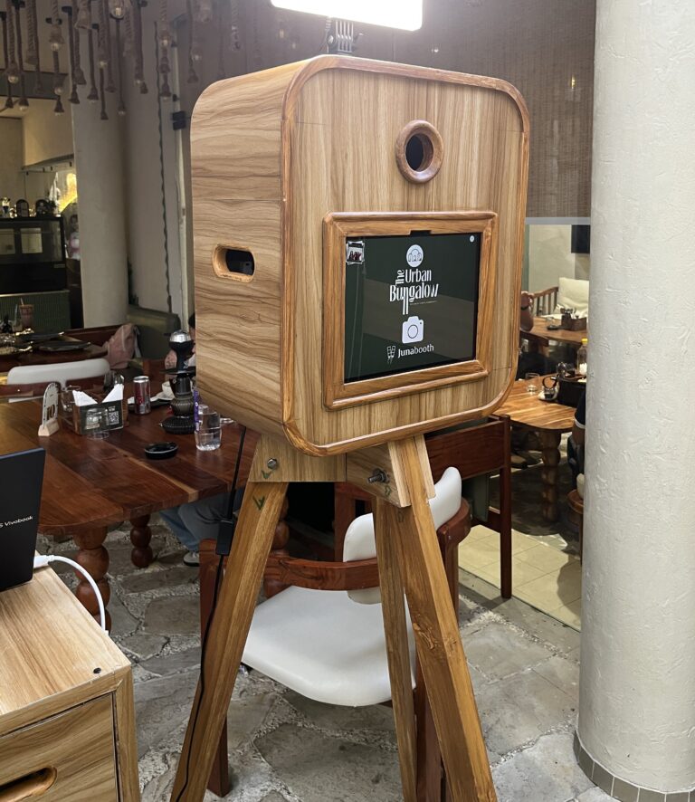 Junabooth – Patna’s Instant Print Photo booth Service